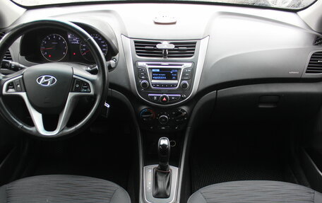 Hyundai Solaris II рестайлинг, 2015 год, 887 000 рублей, 7 фотография