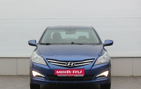 Hyundai Solaris II рестайлинг, 2015 год, 887 000 рублей, 3 фотография