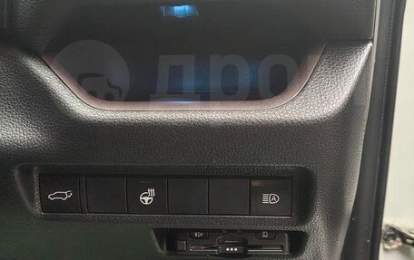 Toyota RAV4, 2019 год, 3 000 000 рублей, 6 фотография