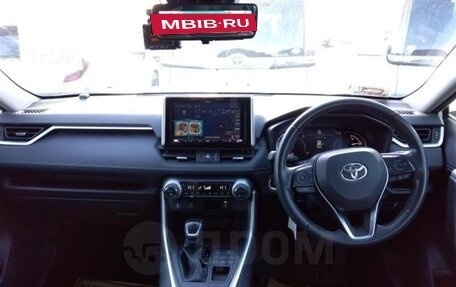 Toyota RAV4, 2019 год, 3 000 000 рублей, 3 фотография