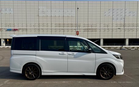 Honda Stepwgn IV, 2021 год, 2 970 000 рублей, 2 фотография