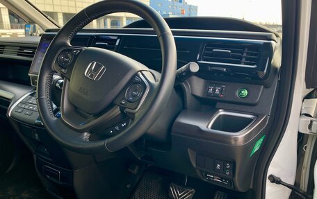 Honda Stepwgn IV, 2021 год, 2 970 000 рублей, 21 фотография