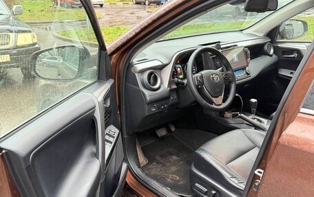 Toyota RAV4, 2017 год, 2 550 000 рублей, 7 фотография