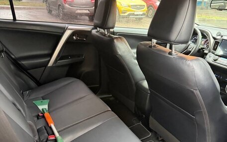 Toyota RAV4, 2017 год, 2 550 000 рублей, 4 фотография