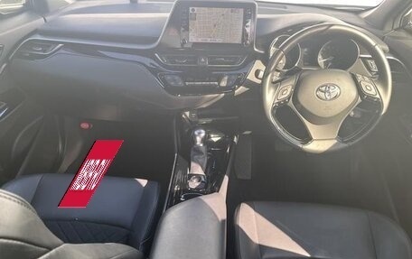 Toyota C-HR I рестайлинг, 2021 год, 1 300 000 рублей, 8 фотография