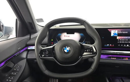 BMW 5 серия, 2025 год, 5 500 000 рублей, 13 фотография