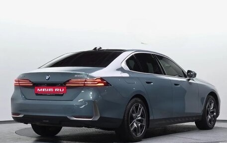 BMW 5 серия, 2025 год, 5 500 000 рублей, 2 фотография