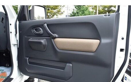 Suzuki Jimny, 2017 год, 1 000 000 рублей, 26 фотография