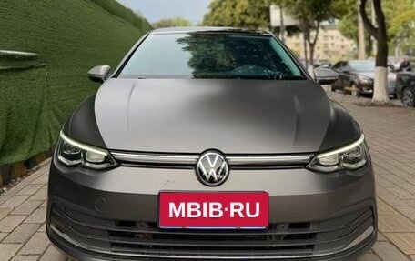 Volkswagen Golf VIII, 2021 год, 1 540 000 рублей, 2 фотография