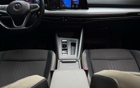 Volkswagen Golf VIII, 2021 год, 1 540 000 рублей, 9 фотография