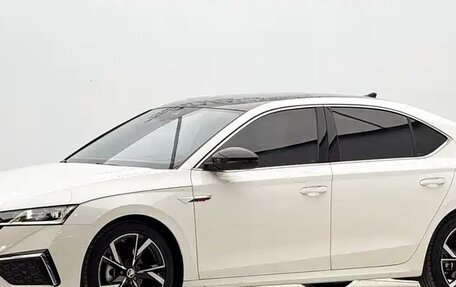 Skoda Octavia IV, 2022 год, 1 850 000 рублей, 3 фотография