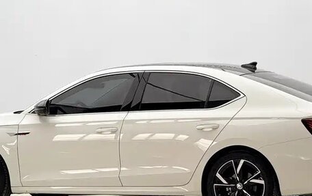 Skoda Octavia IV, 2022 год, 1 850 000 рублей, 6 фотография