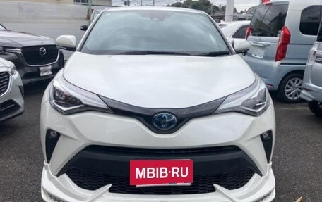 Toyota C-HR I рестайлинг, 2022 год, 1 790 000 рублей, 2 фотография