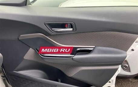 Toyota C-HR I рестайлинг, 2022 год, 1 790 000 рублей, 13 фотография