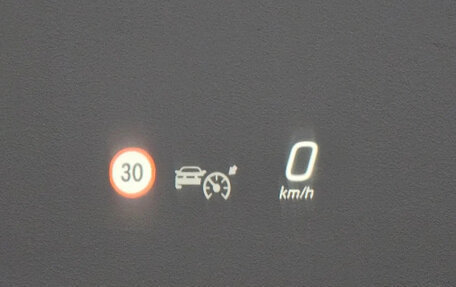 Mercedes-Benz GLC, 2024 год, 5 800 000 рублей, 16 фотография