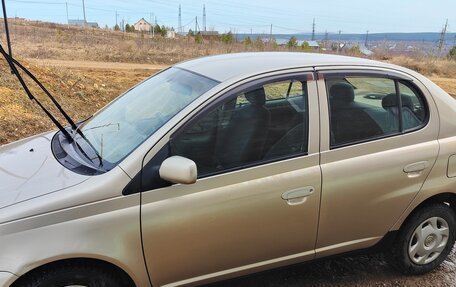 Toyota Platz, 2003 год, 370 000 рублей, 2 фотография