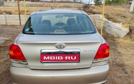 Toyota Platz, 2003 год, 370 000 рублей, 4 фотография