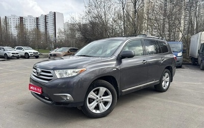 Toyota Highlander III, 2013 год, 2 150 000 рублей, 1 фотография