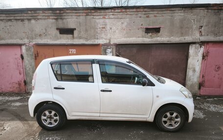 Toyota Passo III, 2004 год, 390 000 рублей, 9 фотография