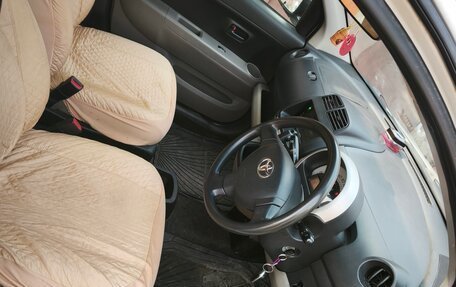 Toyota Passo III, 2004 год, 390 000 рублей, 6 фотография