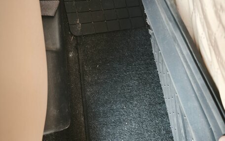 Toyota Passo III, 2004 год, 390 000 рублей, 8 фотография