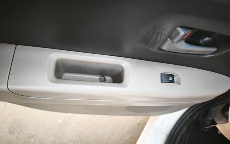 Toyota Passo III, 2004 год, 390 000 рублей, 27 фотография