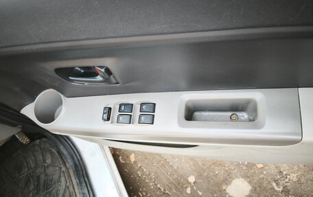 Toyota Passo III, 2004 год, 390 000 рублей, 26 фотография