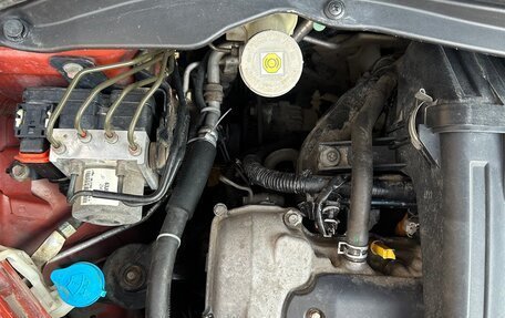 Suzuki Swift III, 2004 год, 350 000 рублей, 13 фотография