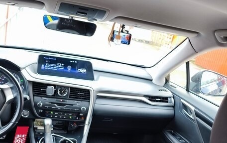 Lexus RX IV рестайлинг, 2017 год, 3 790 000 рублей, 12 фотография