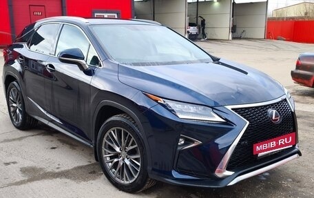 Lexus RX IV рестайлинг, 2017 год, 3 790 000 рублей, 4 фотография
