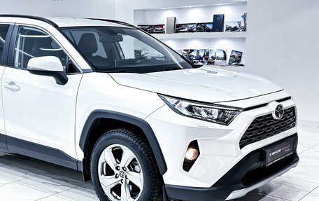Toyota RAV4, 2020 год, 3 150 000 рублей, 2 фотография