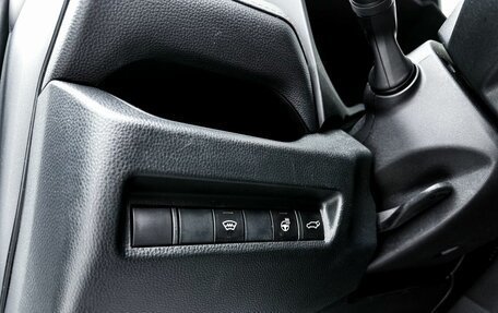 Toyota RAV4, 2020 год, 3 150 000 рублей, 10 фотография