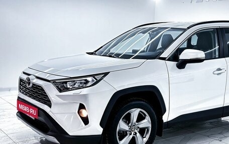 Toyota RAV4, 2020 год, 3 150 000 рублей, 6 фотография