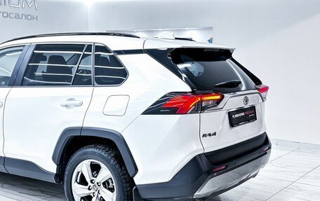 Toyota RAV4, 2020 год, 3 150 000 рублей, 27 фотография