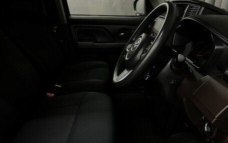 Toyota Tank I, 2017 год, 999 888 рублей, 10 фотография