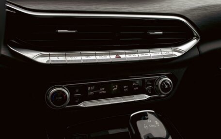 FAW Bestune T77, 2024 год, 1 795 000 рублей, 15 фотография