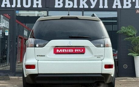 Mitsubishi Outlander III рестайлинг 3, 2011 год, 1 788 800 рублей, 10 фотография