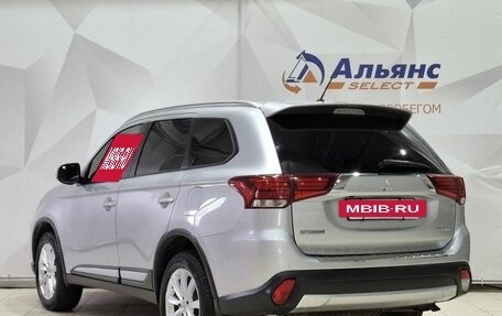Mitsubishi Outlander III рестайлинг 3, 2015 год, 1 820 000 рублей, 5 фотография