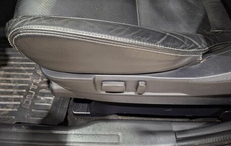 Mitsubishi Outlander III рестайлинг 3, 2015 год, 1 820 000 рублей, 22 фотография