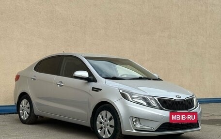 KIA Rio III рестайлинг, 2014 год, 990 000 рублей, 3 фотография