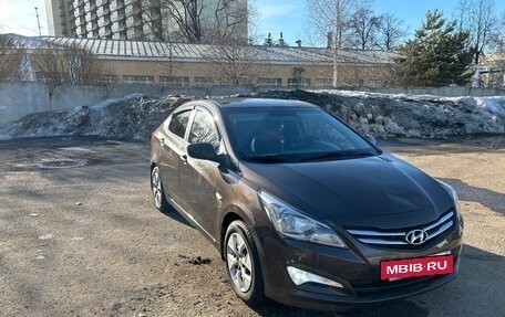 Hyundai Solaris II рестайлинг, 2016 год, 853 000 рублей, 4 фотография