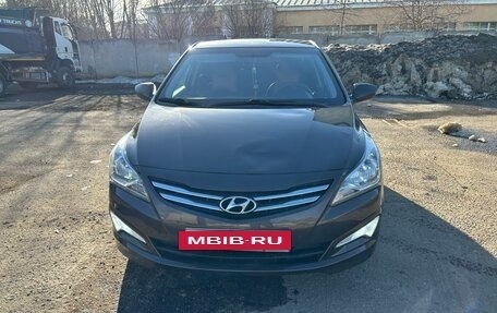 Hyundai Solaris II рестайлинг, 2016 год, 853 000 рублей, 3 фотография