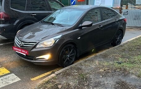 Hyundai Solaris II рестайлинг, 2016 год, 853 000 рублей, 12 фотография