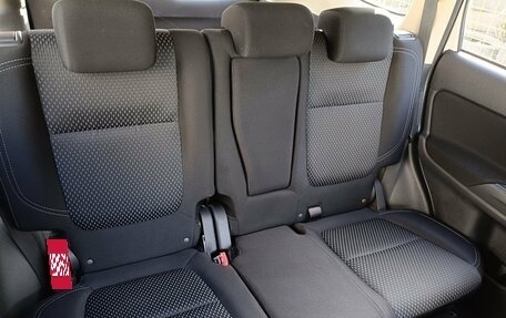 Mitsubishi Outlander III рестайлинг 3, 2019 год, 1 999 000 рублей, 12 фотография