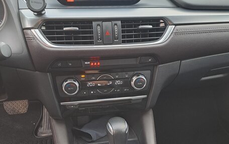 Mazda 6, 2018 год, 2 050 000 рублей, 17 фотография