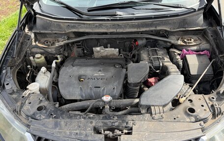 Mitsubishi Outlander III рестайлинг 3, 2008 год, 1 000 000 рублей, 3 фотография