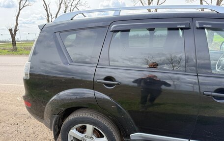 Mitsubishi Outlander III рестайлинг 3, 2008 год, 1 000 000 рублей, 8 фотография