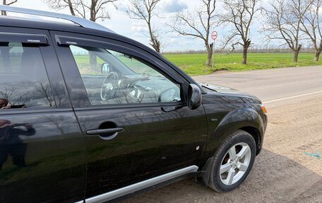 Mitsubishi Outlander III рестайлинг 3, 2008 год, 1 000 000 рублей, 9 фотография