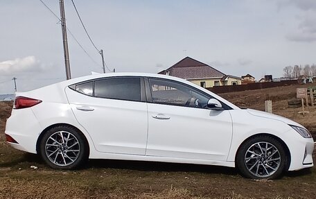 Hyundai Avante, 2019 год, 1 600 000 рублей, 2 фотография