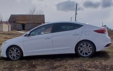Hyundai Avante, 2019 год, 1 600 000 рублей, 3 фотография